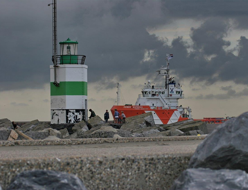 De schepen in IJmuiden