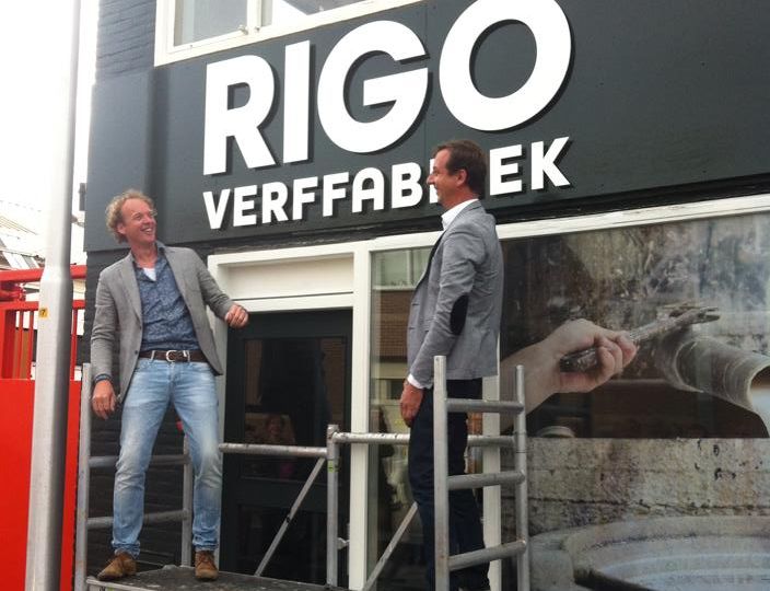 Rigo Verffabriek Twee kapiteins op een